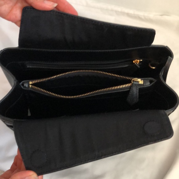 Samantha Thavasa Deluxe black Purse with gold details - Picture 6 of 9